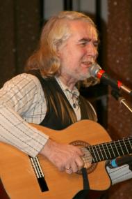 Лорес, Юрий Львович