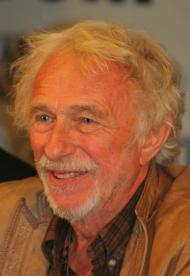 Возвращение высокого блондина